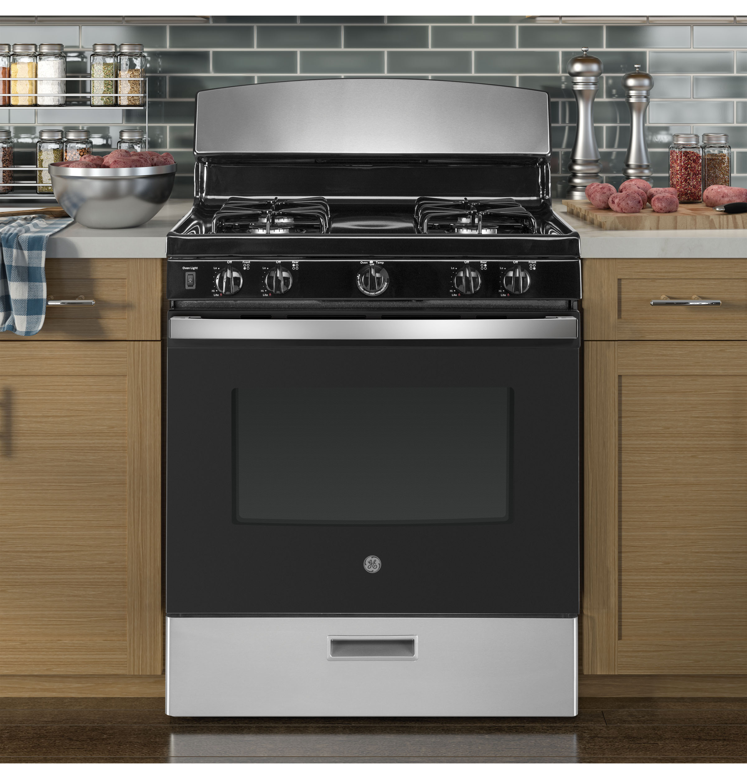 GE Free-Standing Front Control Gas Range | JGBS30RETSS