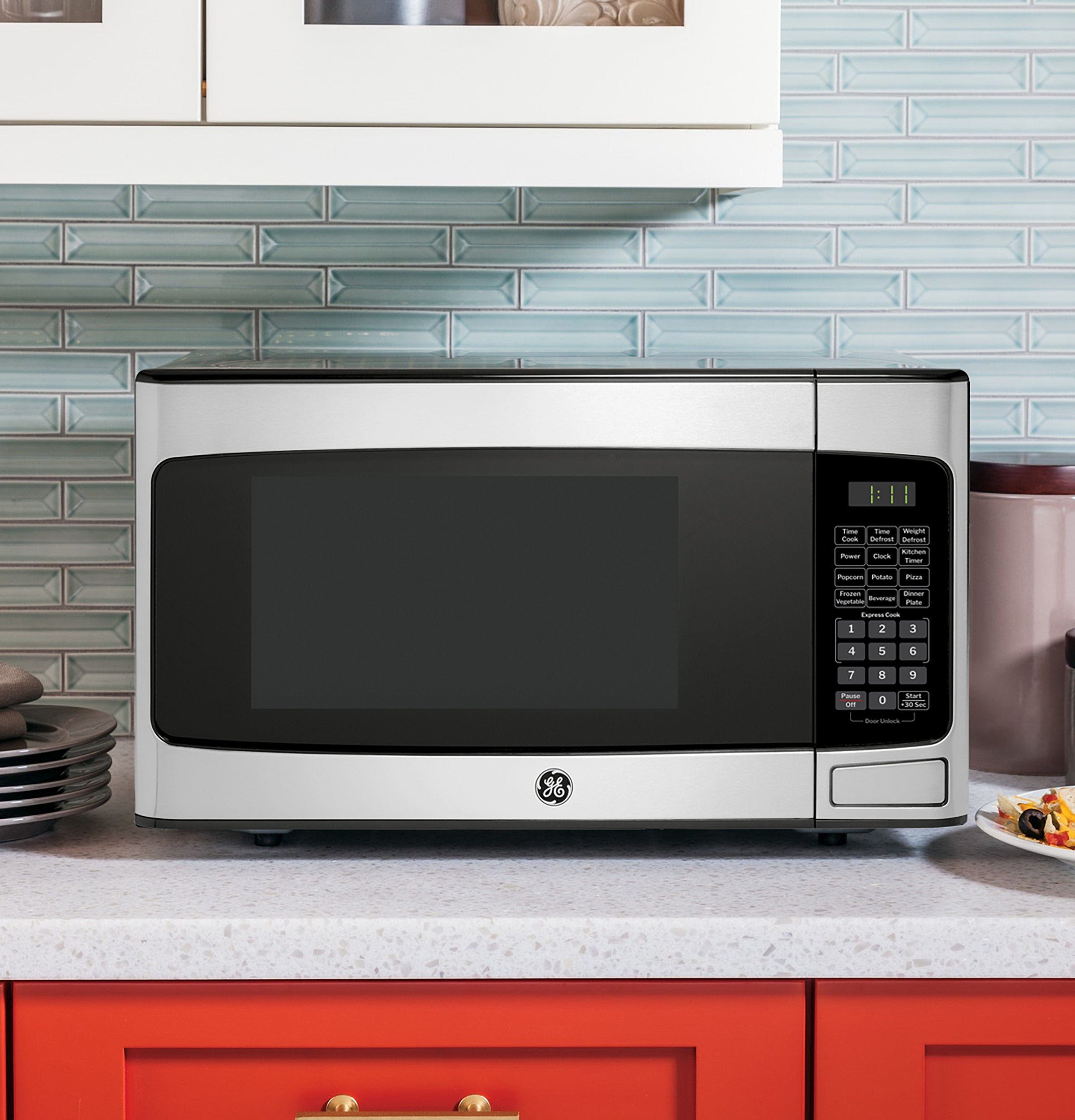 GE 1.1 Cu. Ft. Capacity Countertop Microwave Oven | GCST11N1WSS