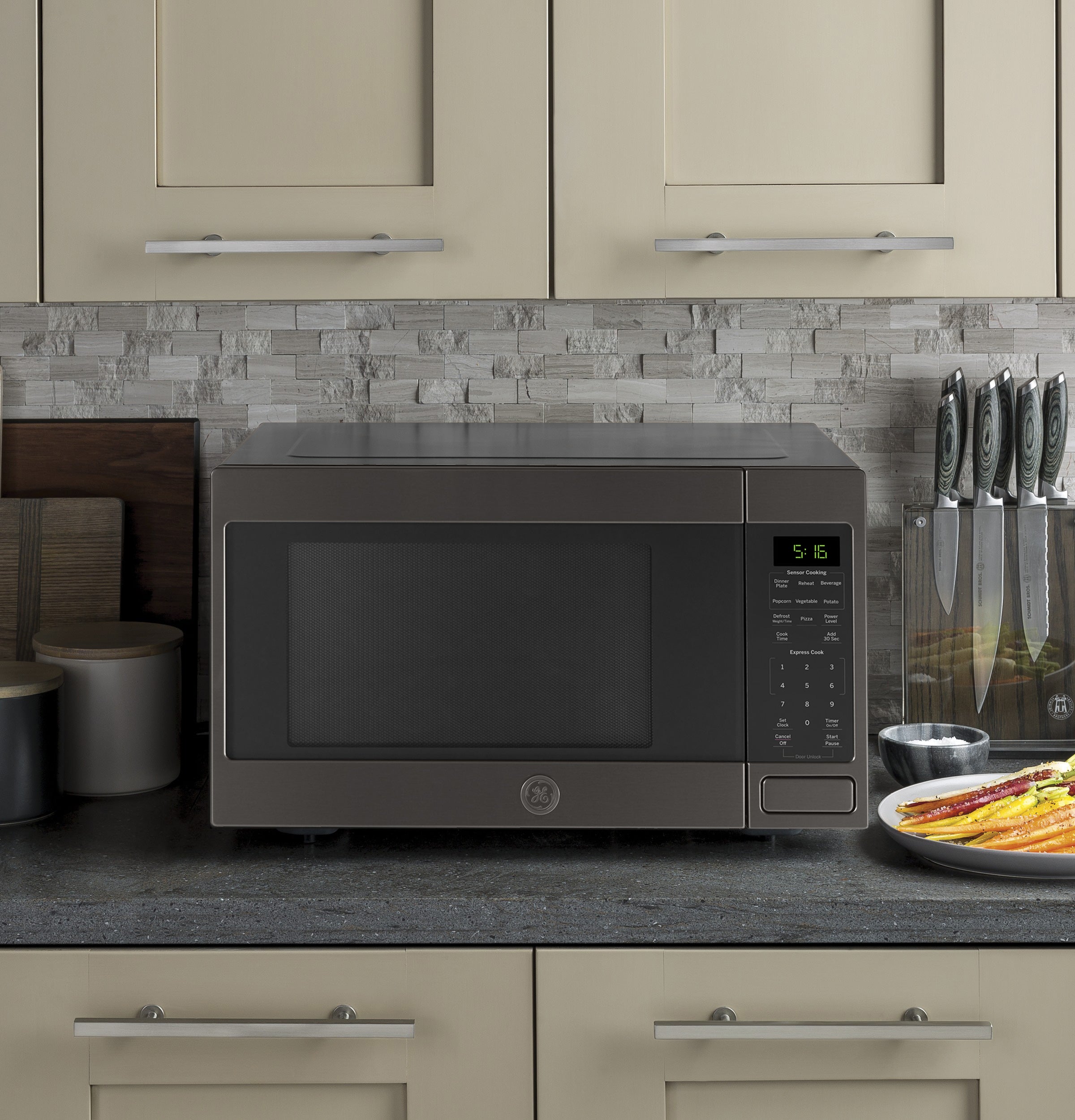 GE 1.6 Cu. Ft. Countertop Microwave Oven | GCST16S1WTS