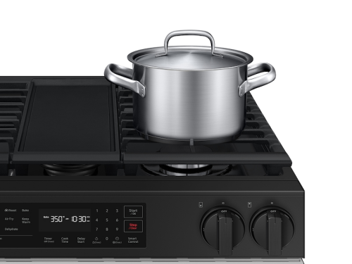 Samsung Bespoke 6.0 cu. ft. Smart Slide-In Gas Range with Air Fry & Precision Knobs | NSG6DG8300SR